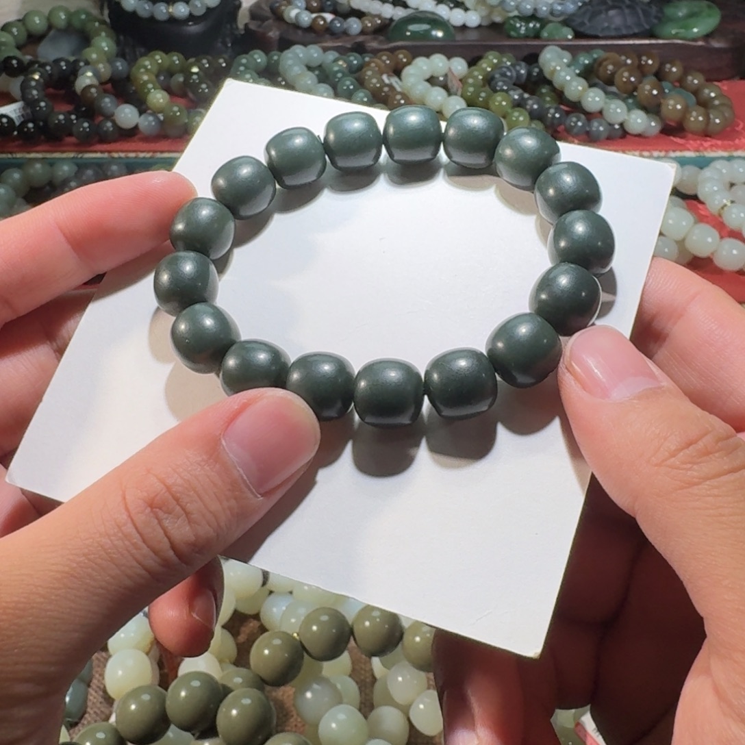 和田玉未镶嵌手串