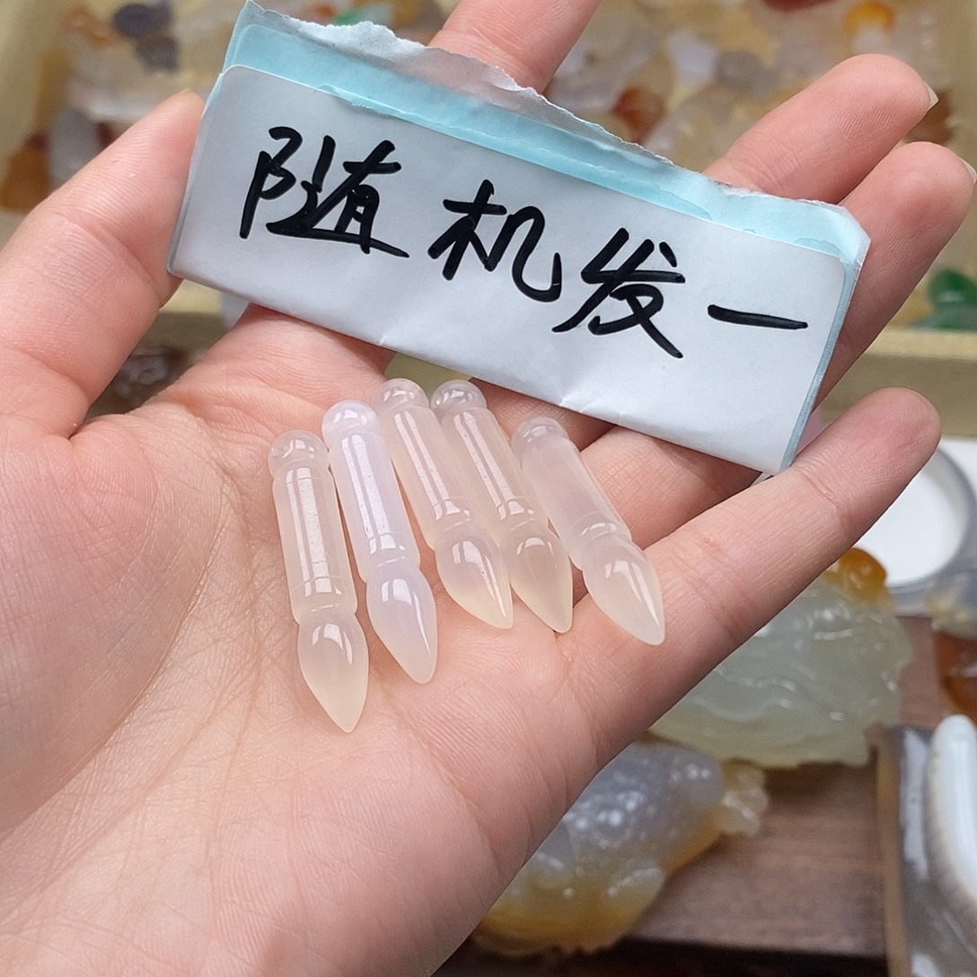 玛瑙/玉髓未镶嵌颈饰
