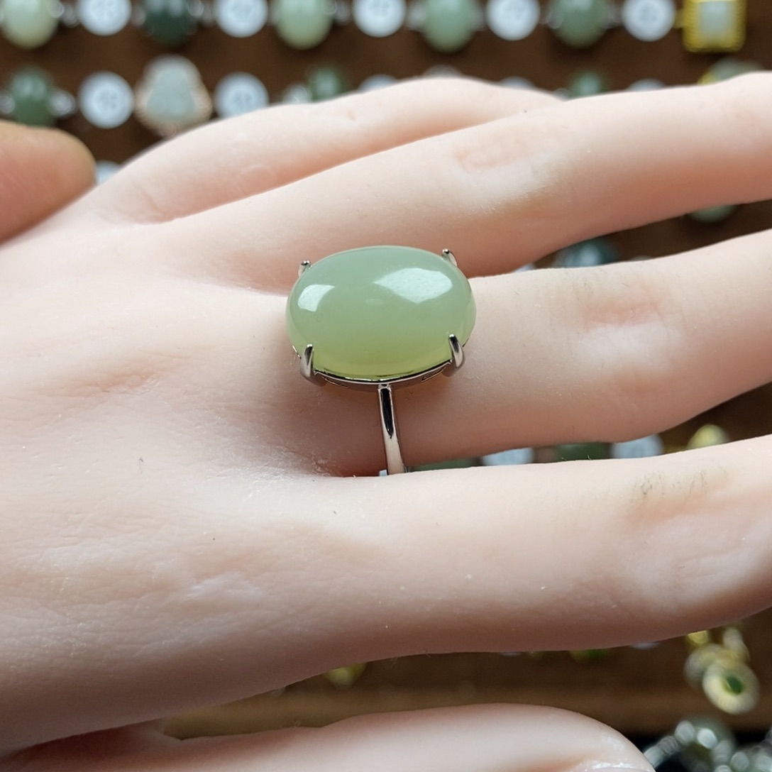 和田玉（青白玉）戒指合金