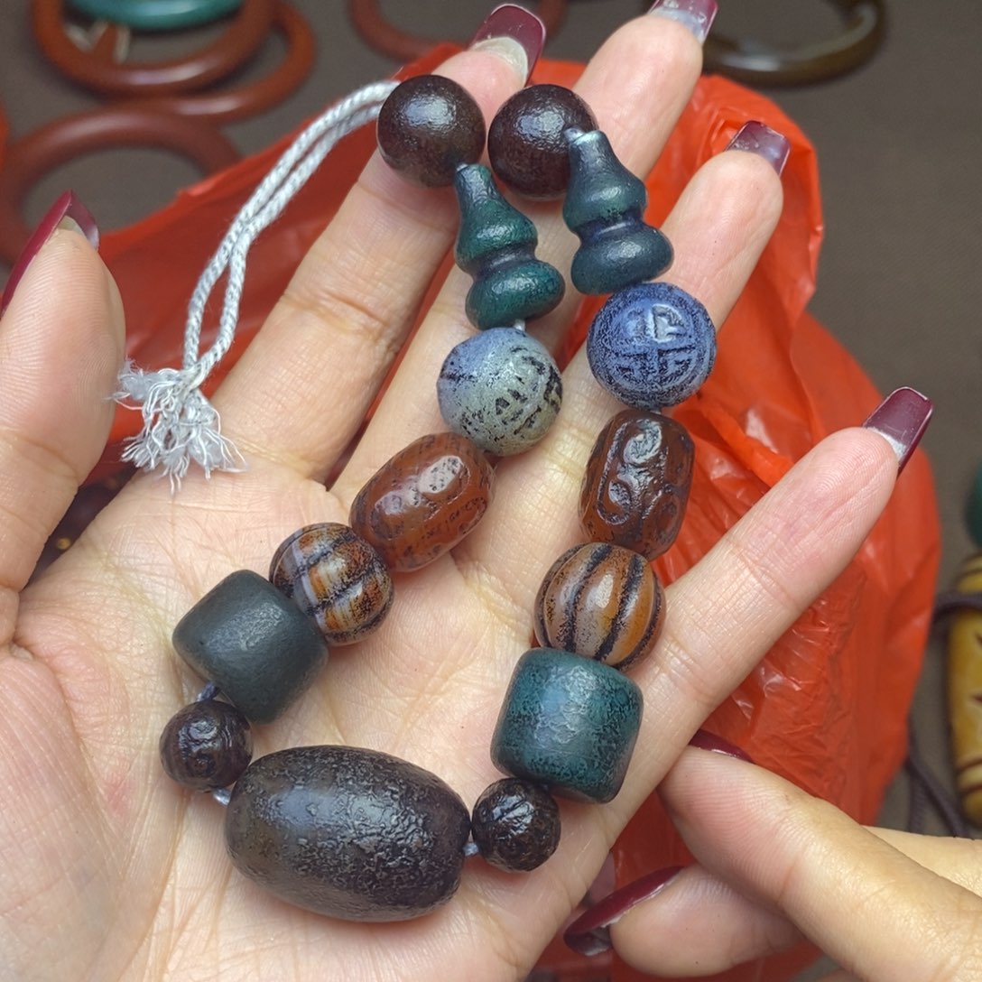 玛瑙/玉髓颈饰未镶嵌