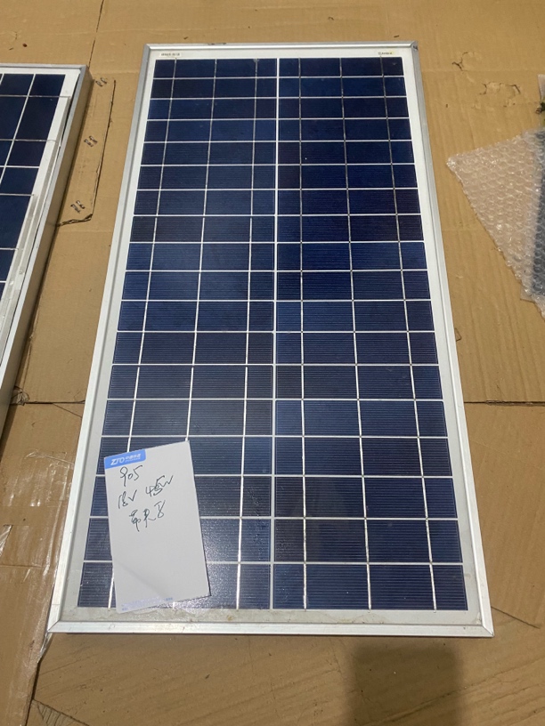 905号 18伏50瓦边框太阳能板带夹子