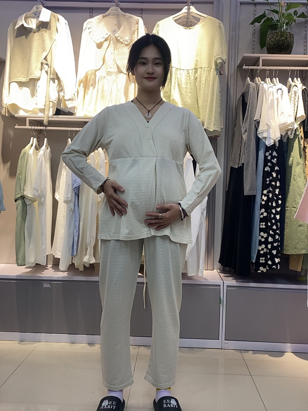 孕妇月子服可拆胸垫舒适透气哺乳睡衣喂奶开襟上衣家居服春夏款