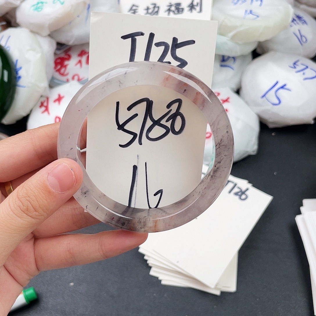 石英质玉未镶嵌手镯T125