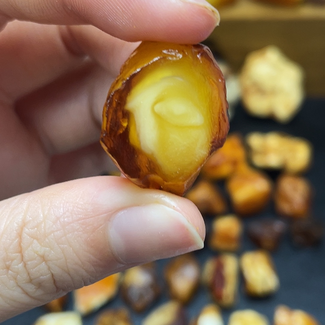 定制琥珀未镶嵌定制