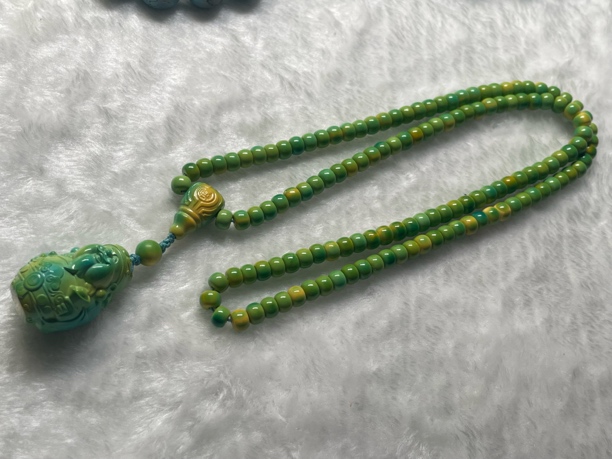 湖北十堰矿区老矿料配饰绿石链财神坠