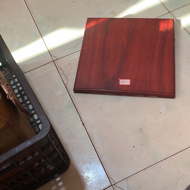 正方一个哈哈哈哈哈