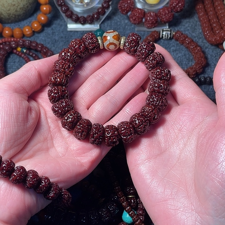 金刚菩提手串情**坚手串