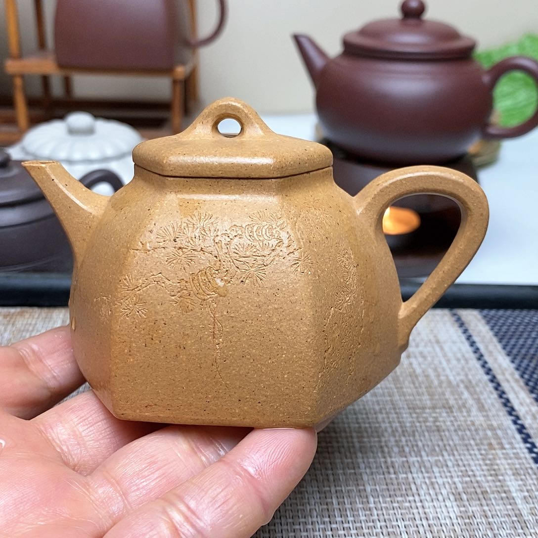 紫砂茶壶130毫升黄金段