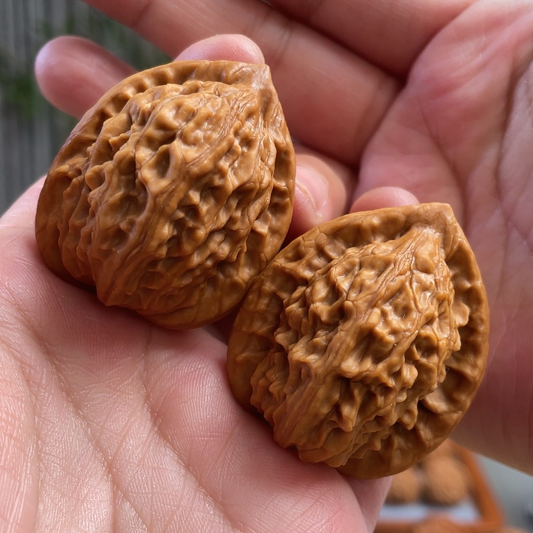 桃核把件38×38×44西北大红袍CN01370已打底