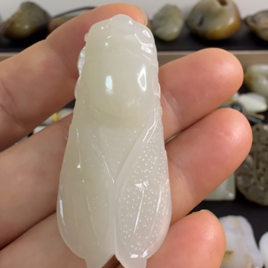 颈饰未镶嵌和田玉（白玉）