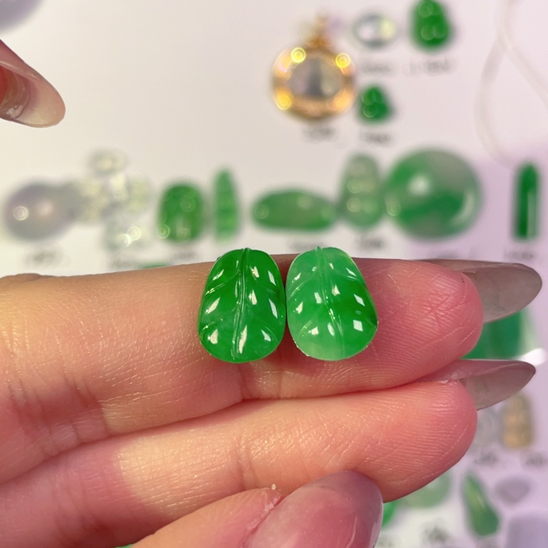 翡翠未镶嵌颈饰裸石