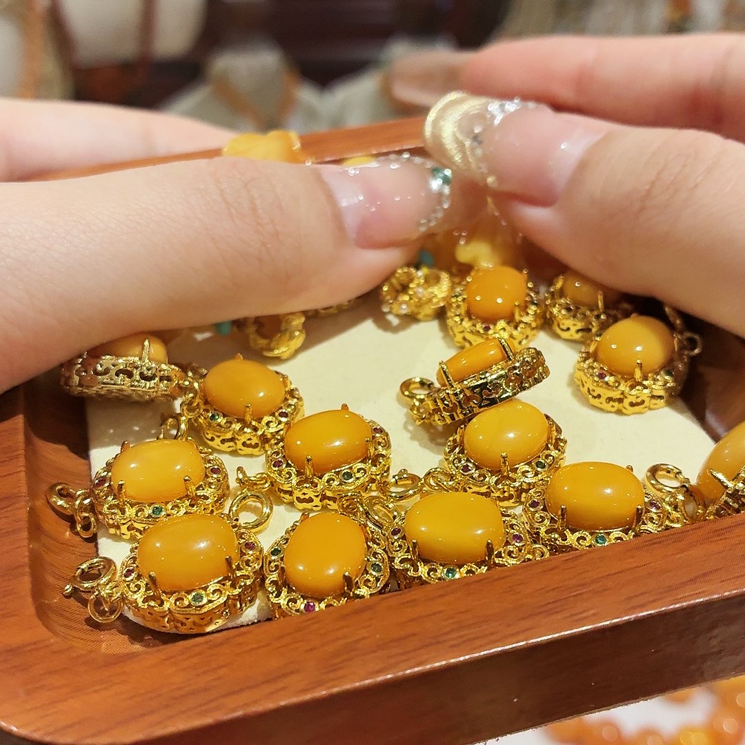 蜜蜡未镶嵌手链多样性发一