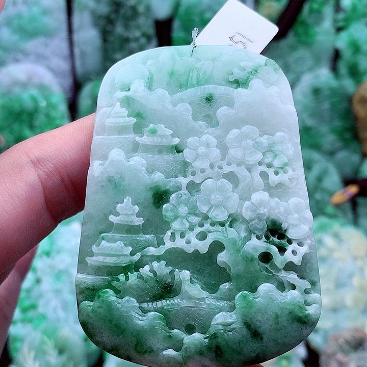翡翠吊坠(不含链)未镶嵌