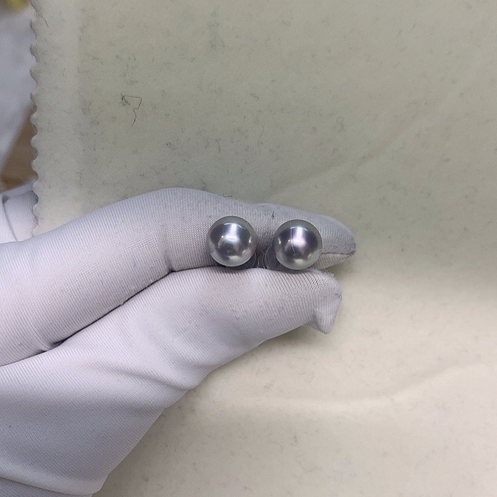 18K金镶嵌耳钉7.5-8海水珍珠