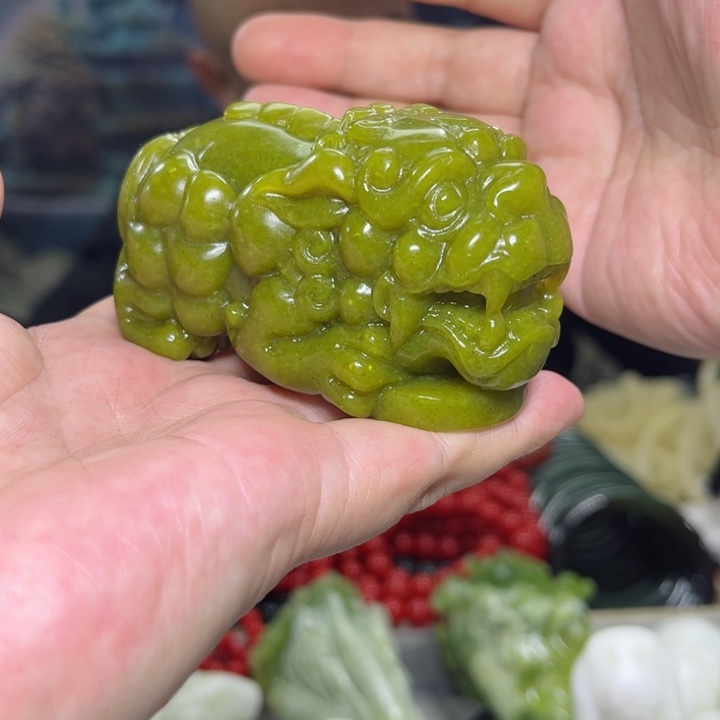 蛇纹石玉手把件多样性发货未镶嵌