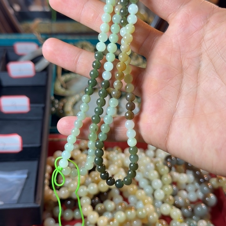 和田玉（糖玉）未镶嵌手链