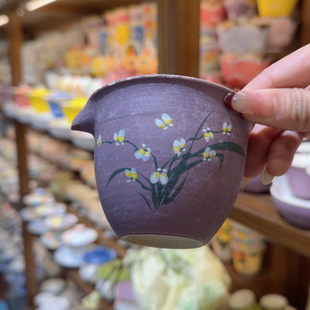 方***&茶杯里的小猫咪也是