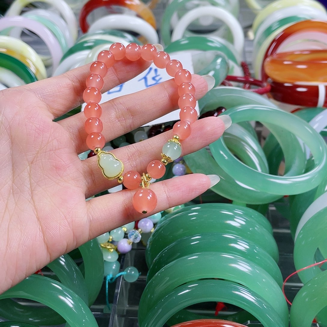 【闪购商品】石英质玉手镯未镶嵌