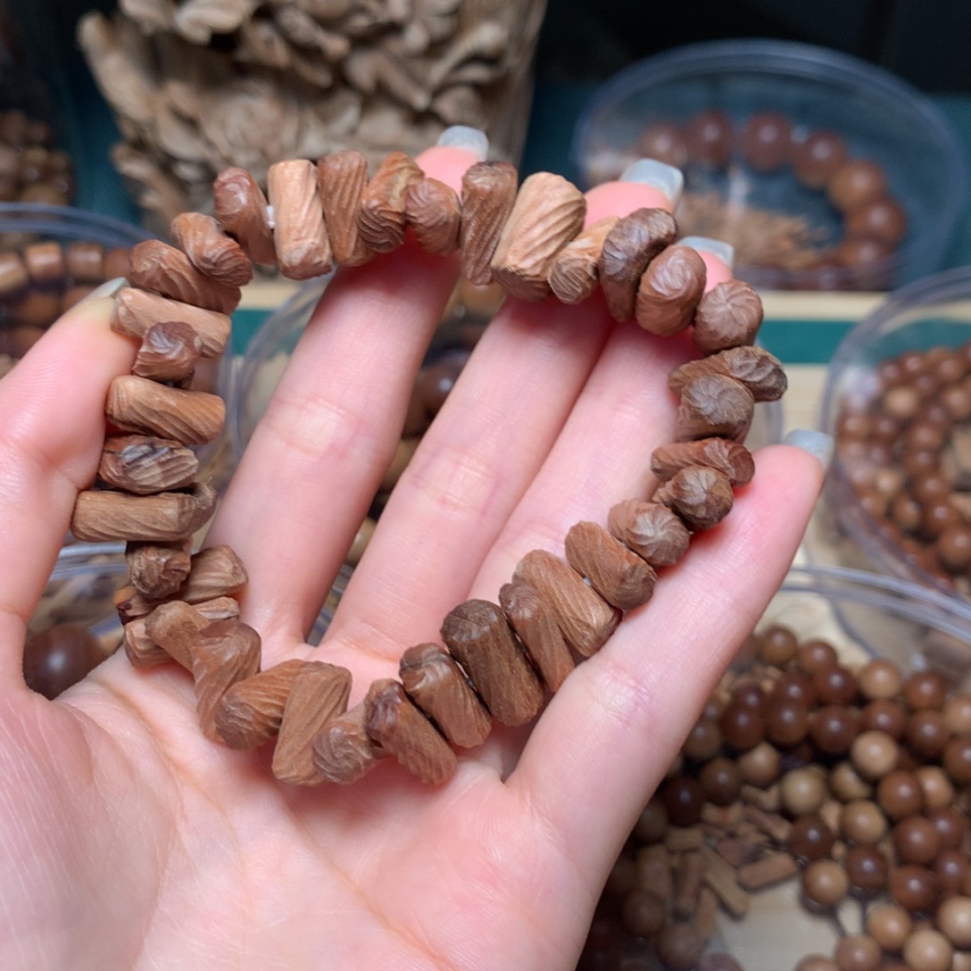 檀香木手串/手链小*?迈索尔老山檀1.6x0.8清货