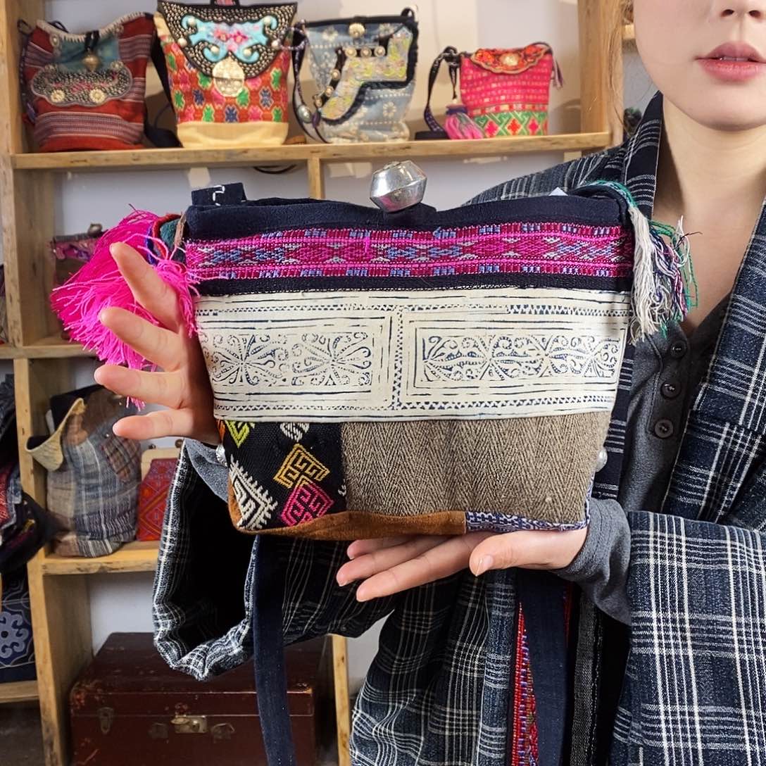 织绣手工制作包包