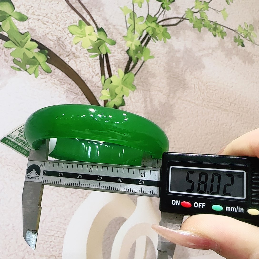 玛瑙/玉髓手镯未镶嵌睿****宿