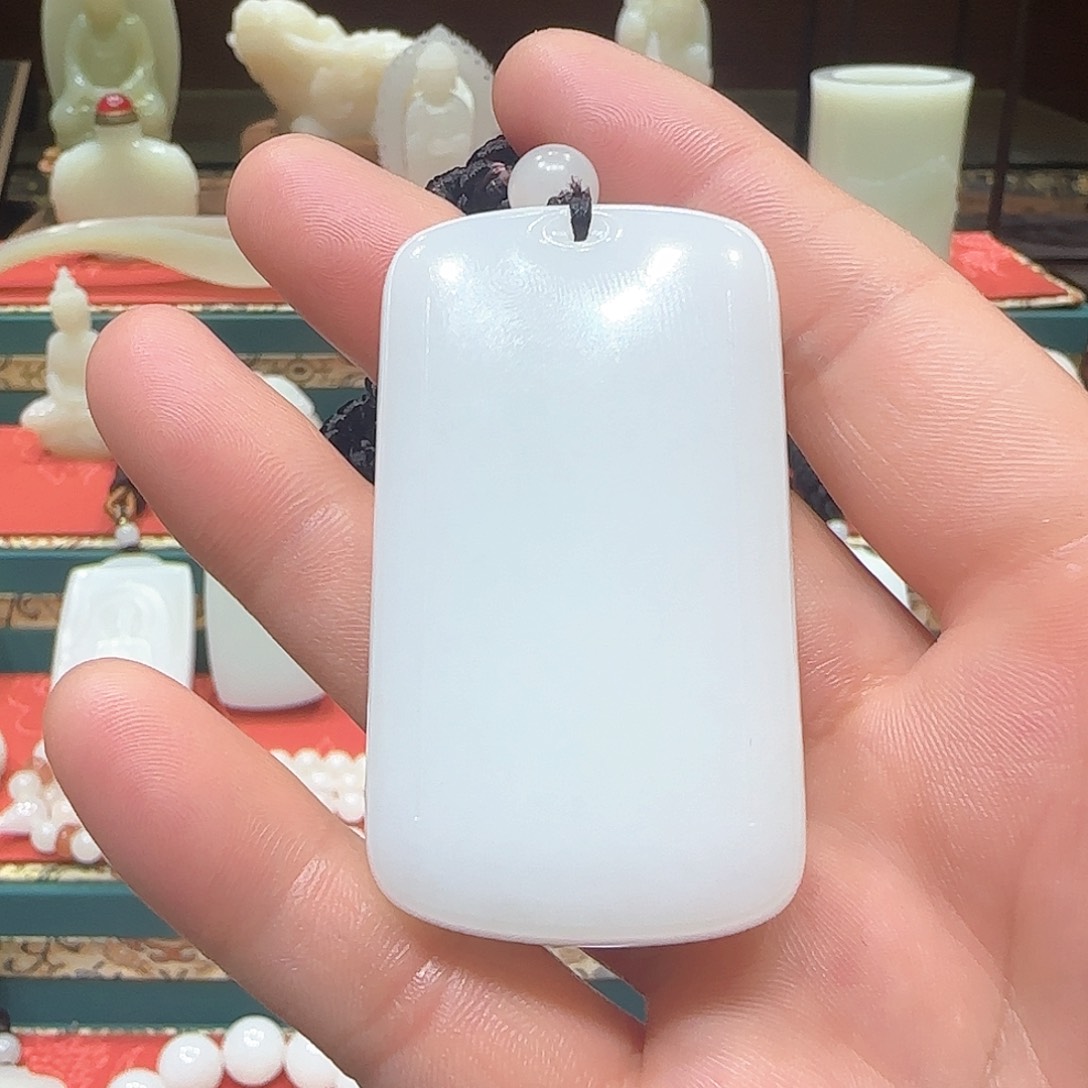 和田玉挂件未镶嵌时****影