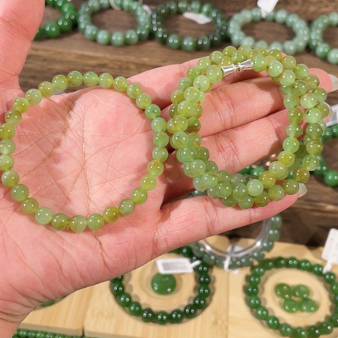 和田玉未镶嵌手串