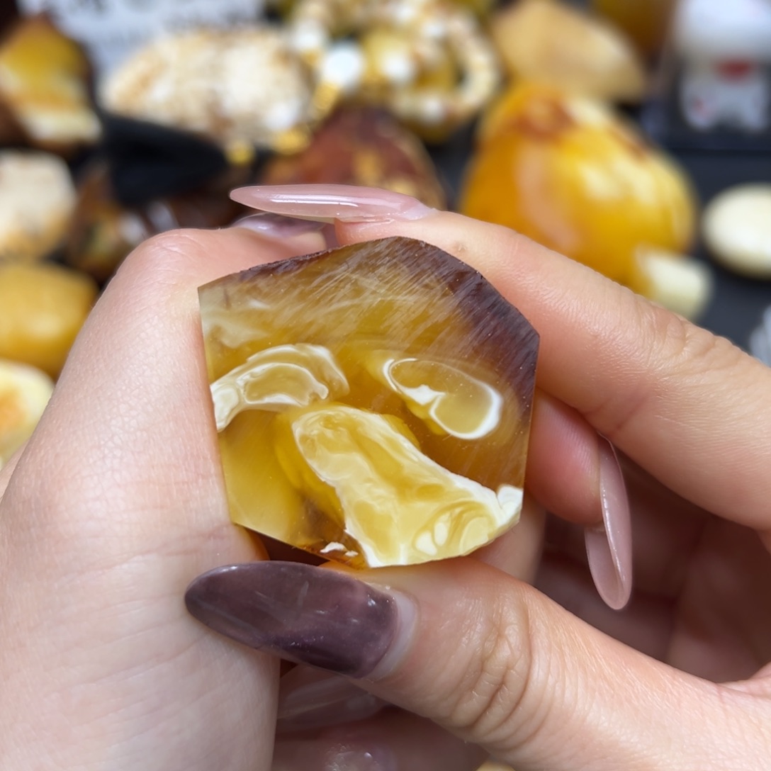 定制琥珀未镶嵌蜜蜡