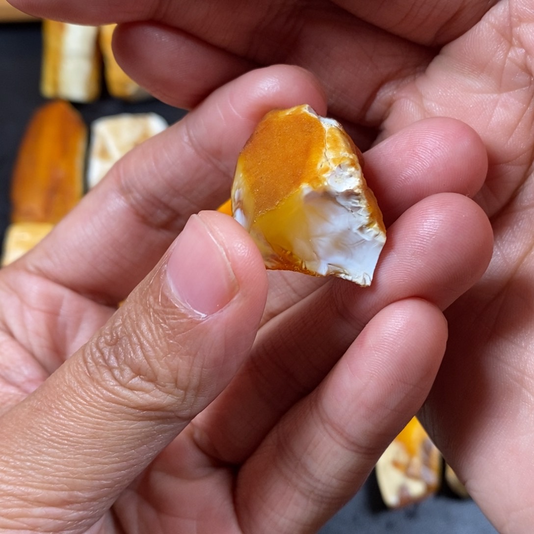 定制琥珀未镶嵌P***7琥珀蜜蜡原石定制