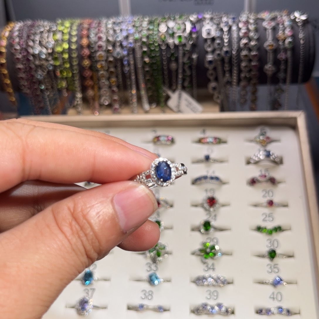 蓝宝石戒指银S925镶嵌