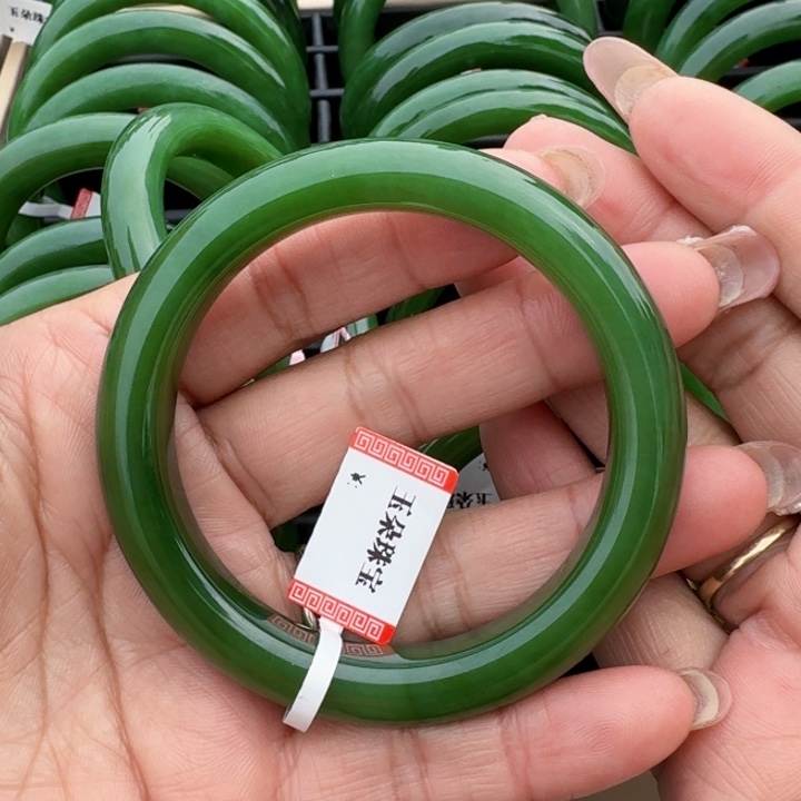 和田玉（碧玉）手镯未镶嵌