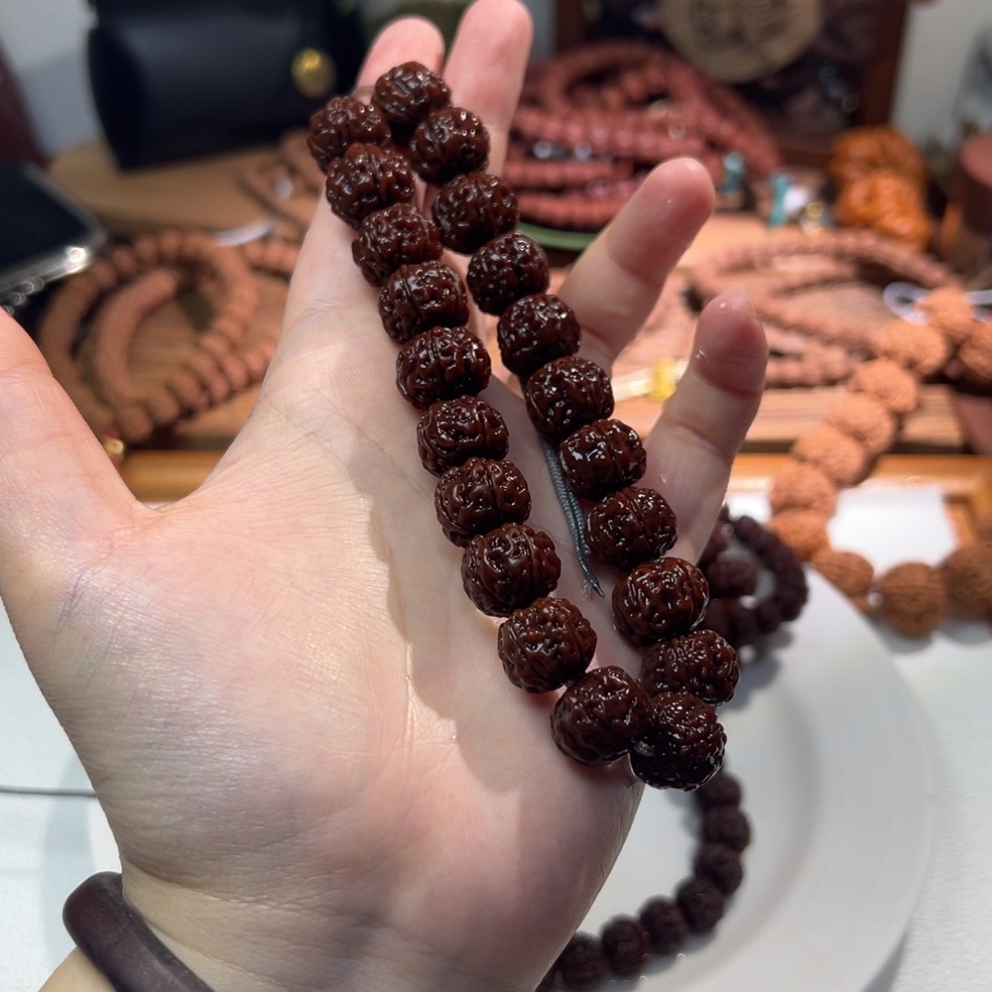 金刚菩提手串老树王 14 打结