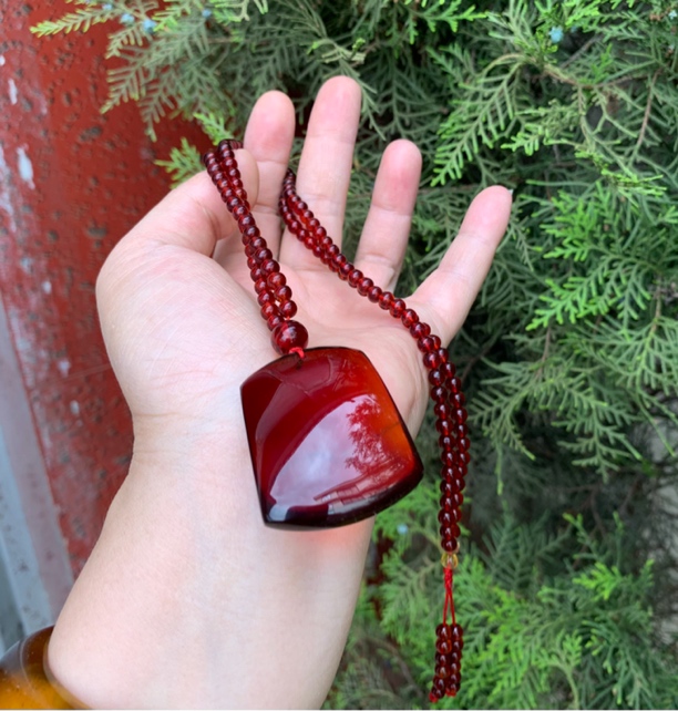 天然缅甸血珀平安无事牌吊坠一套20.6克