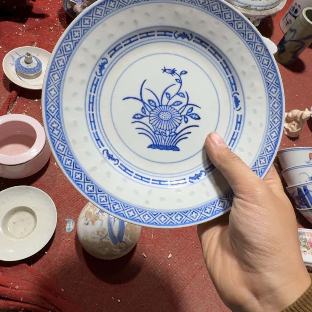 景德镇的陶瓷瓷器