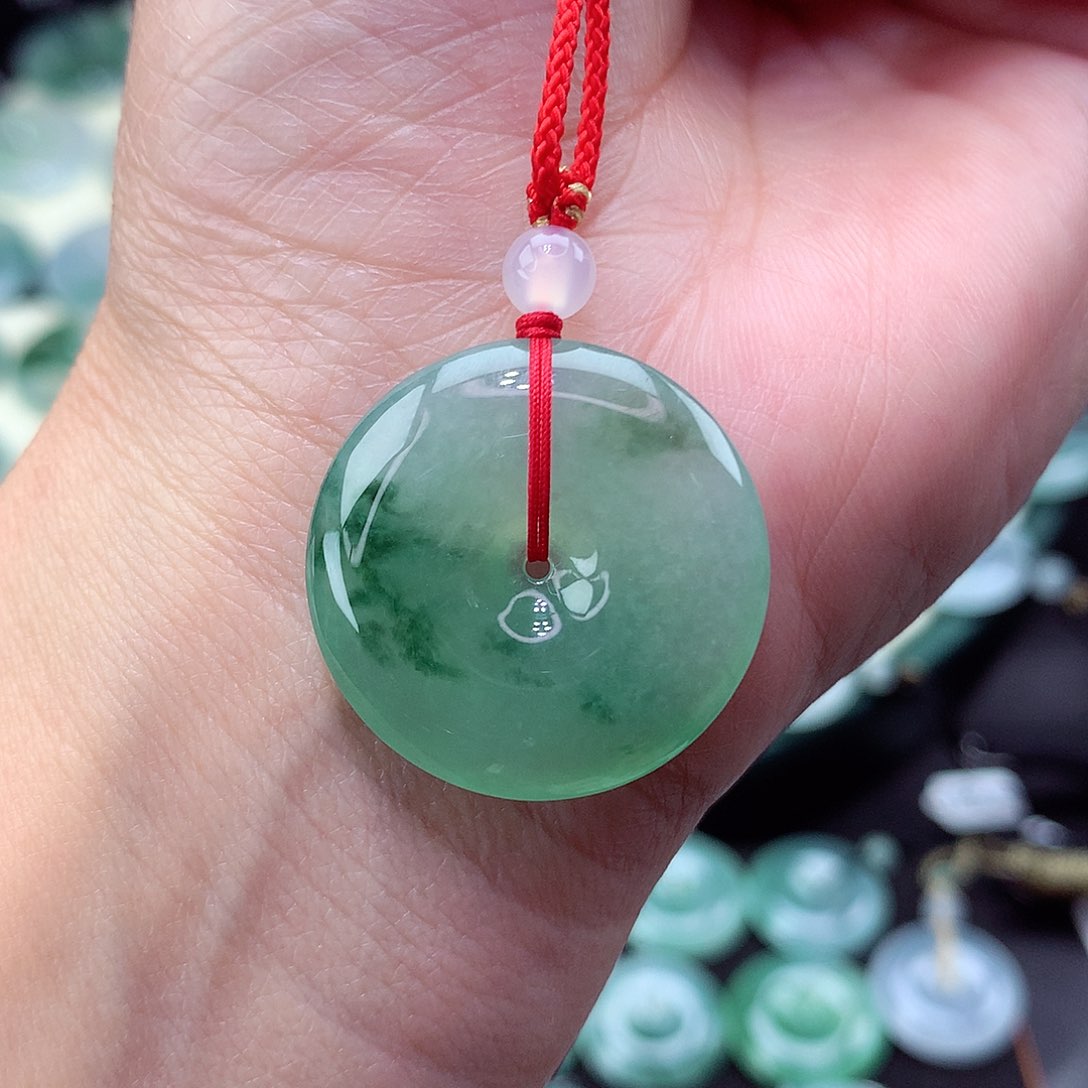 翡翠颈饰未镶嵌尺寸25.6/5.2