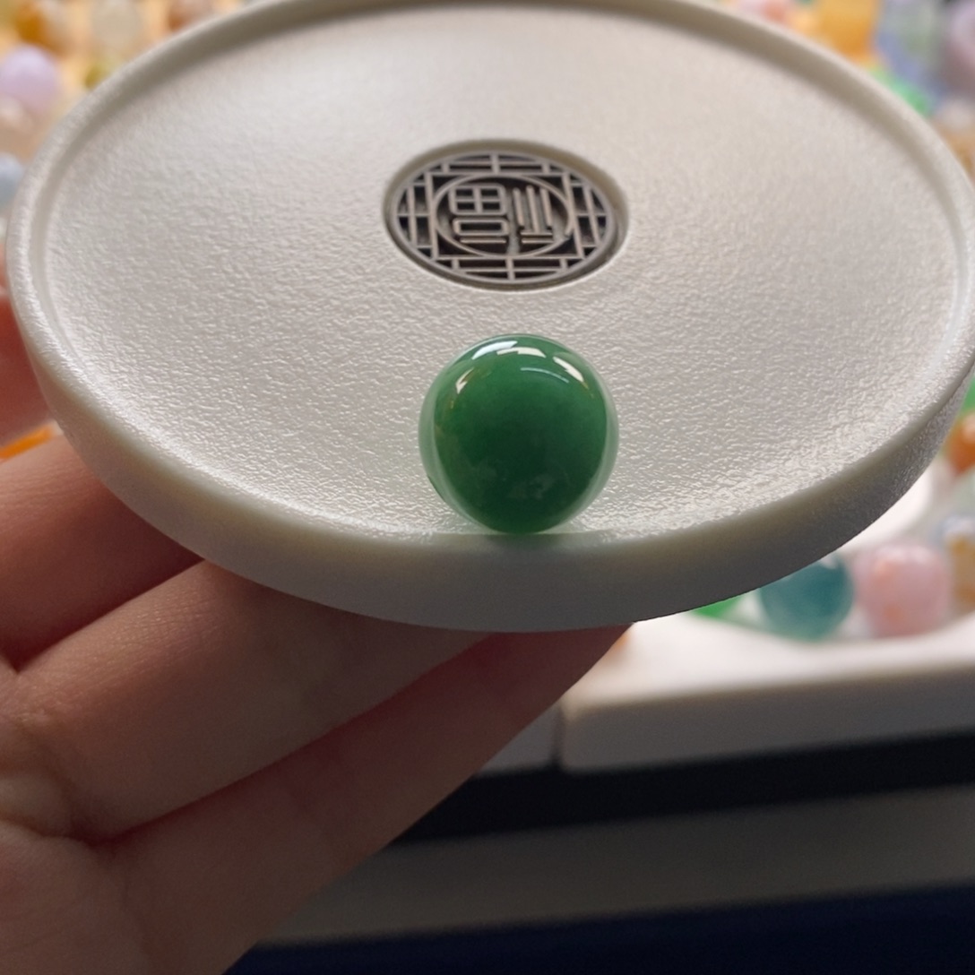 翡翠未镶嵌颈饰绿底圆珠卡13+