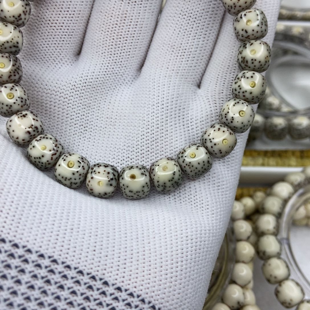 星月菩提手串倪*生