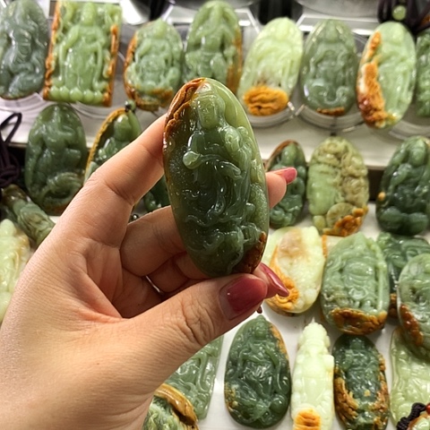 和田玉未镶嵌挂件