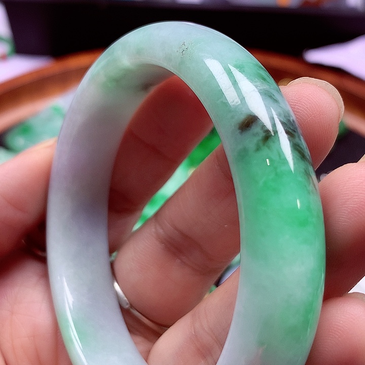 未镶嵌手镯翡翠翡翠