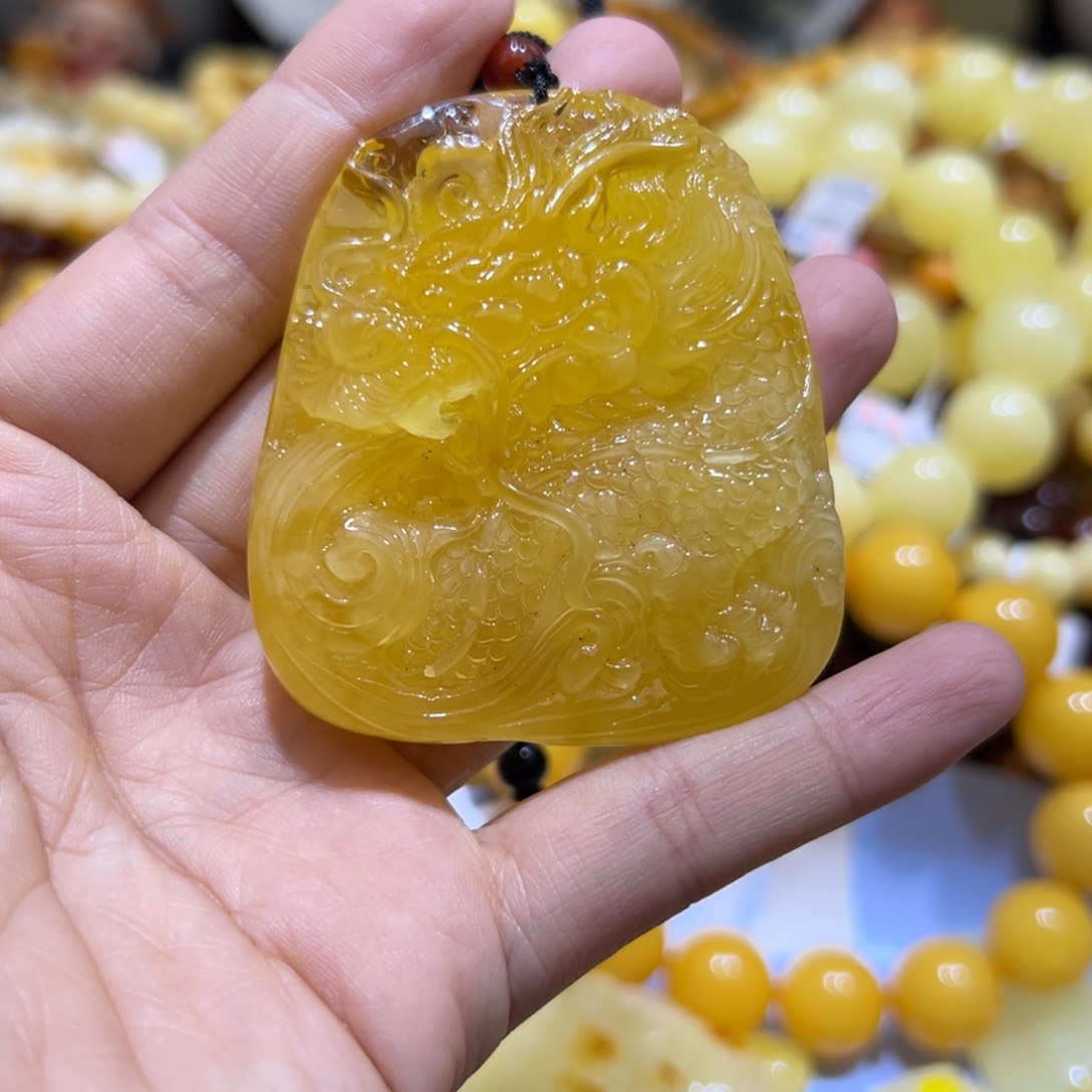 琥珀珠宝奇石未镶嵌