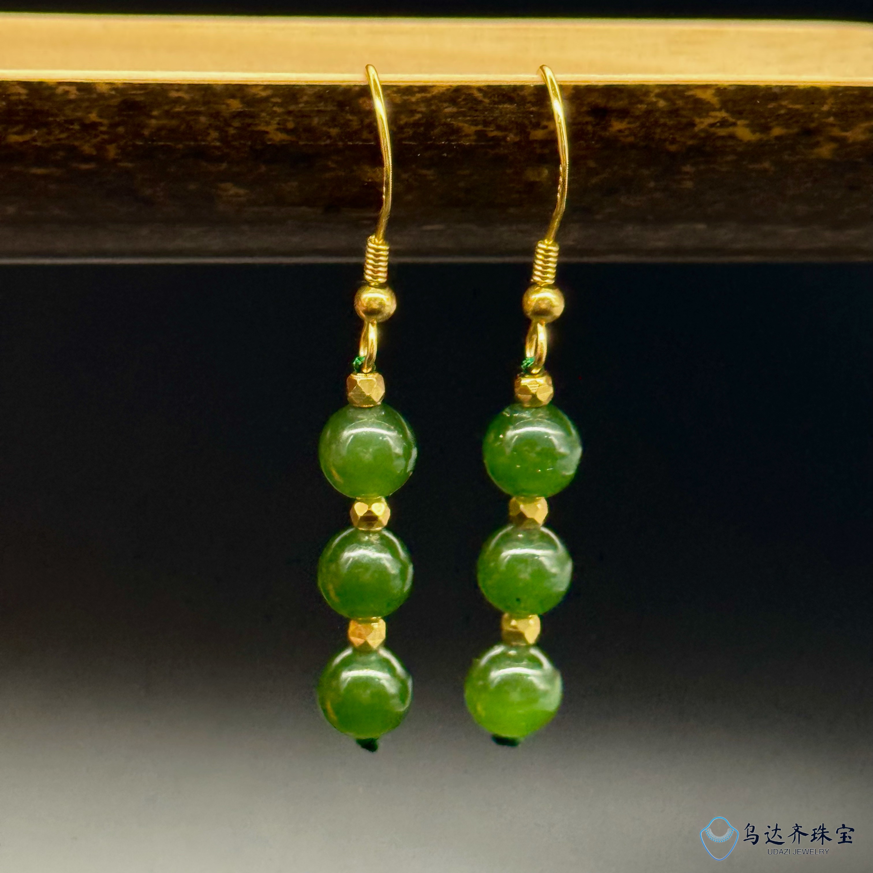 【乌达齐珠宝】6mm+碧玉耳钩