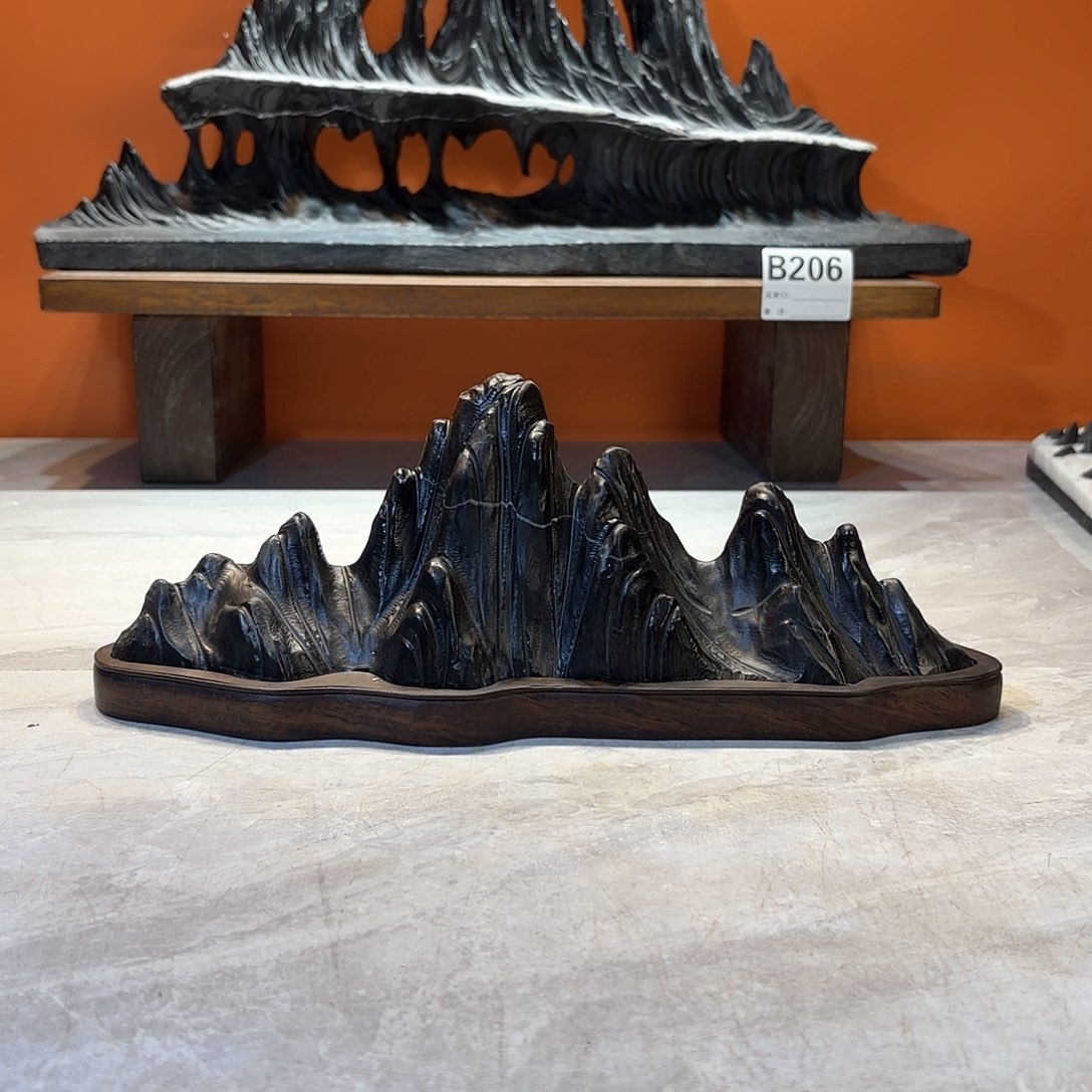 摆件张**。灵璧石奇石摆件 