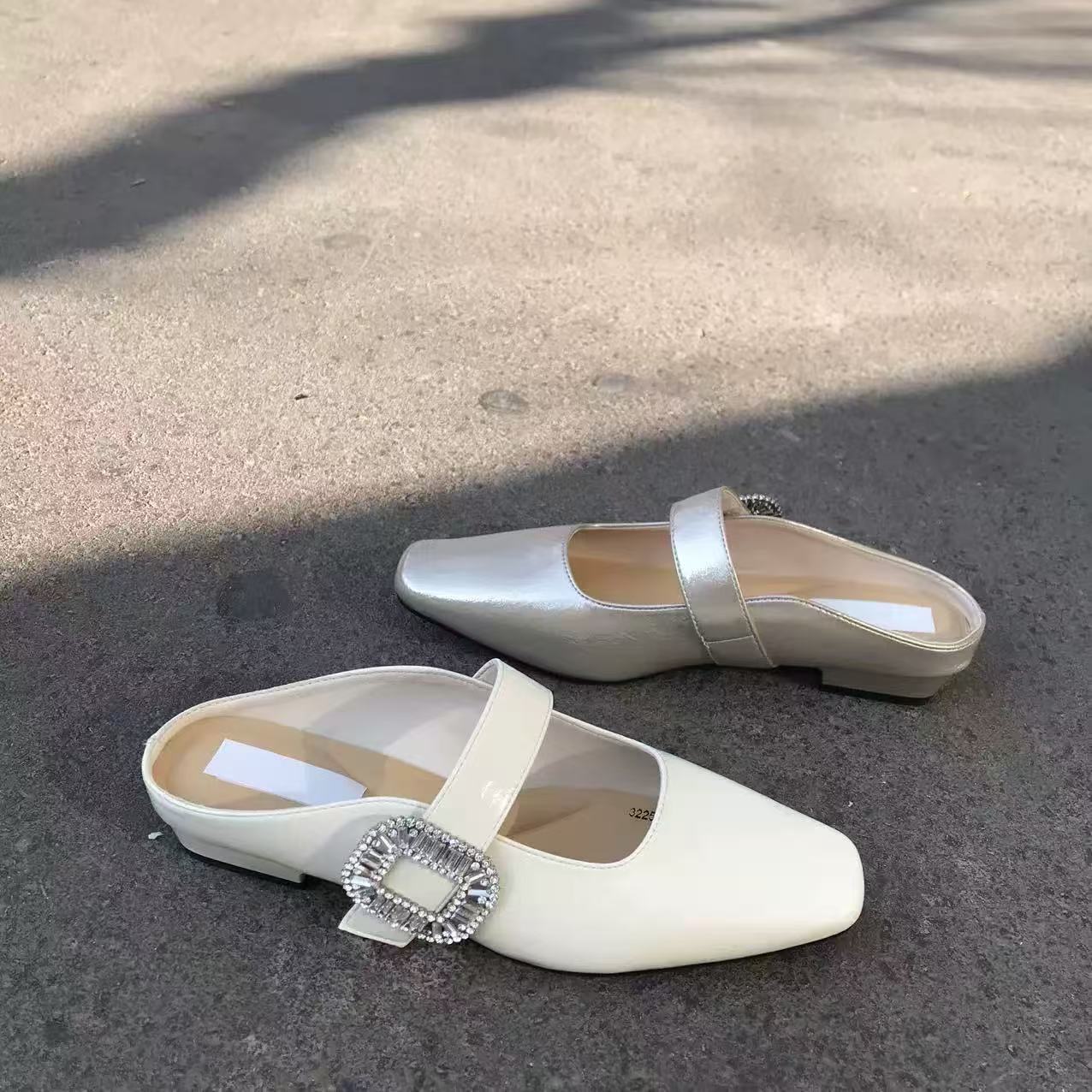 夏季新款2025年法式简约水钻扣带包头拖低跟外穿拖鞋女186-112