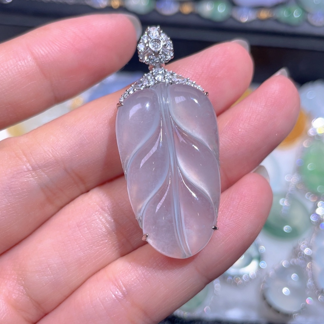 颈饰18K金镶嵌翡翠翡翠