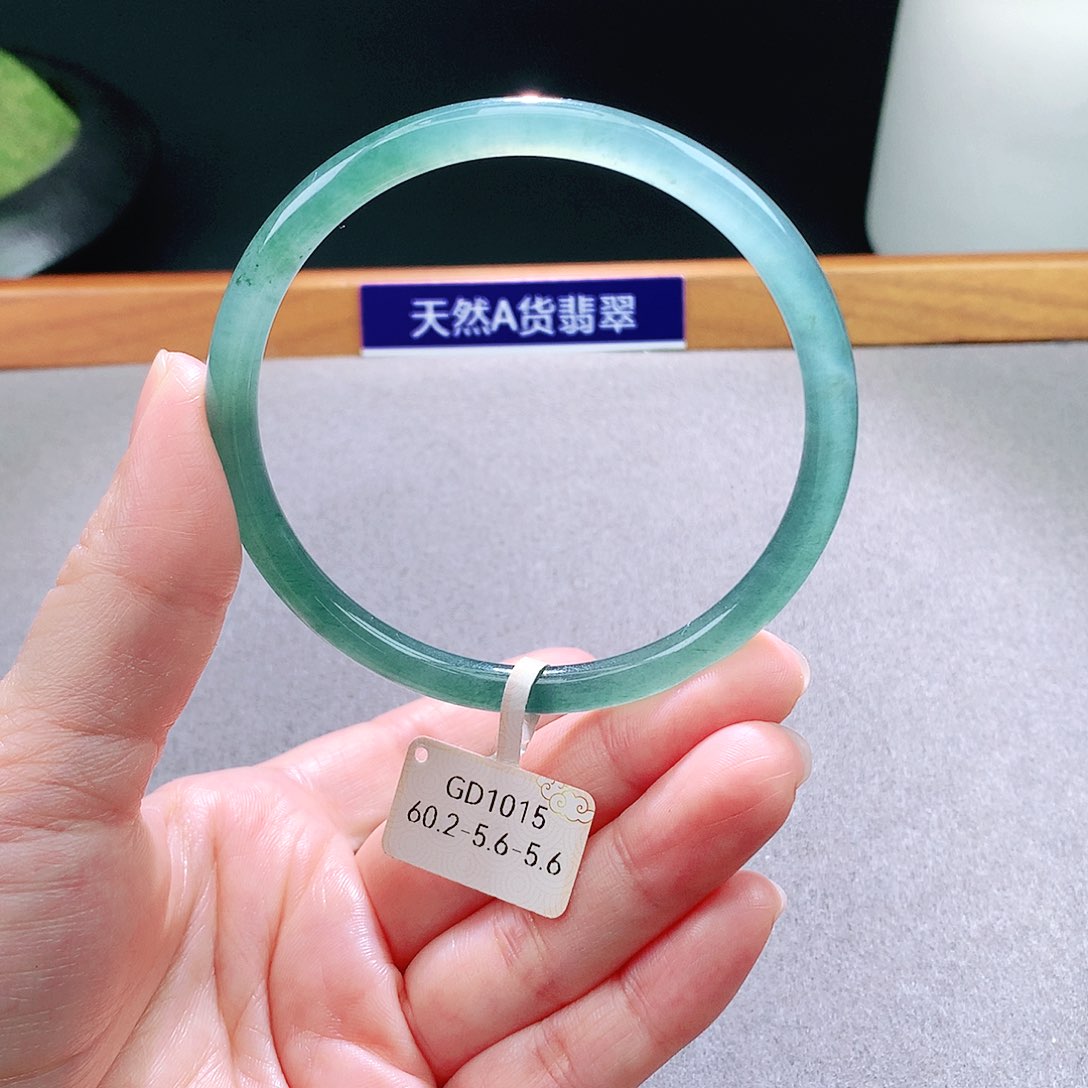 未镶嵌手镯翡翠天然翡翠手镯a货