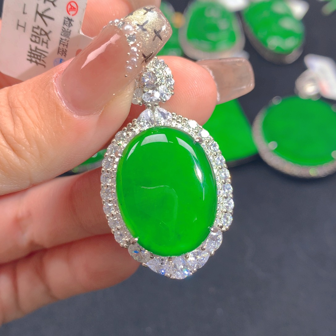 翡翠颈饰银S925镶嵌111111111