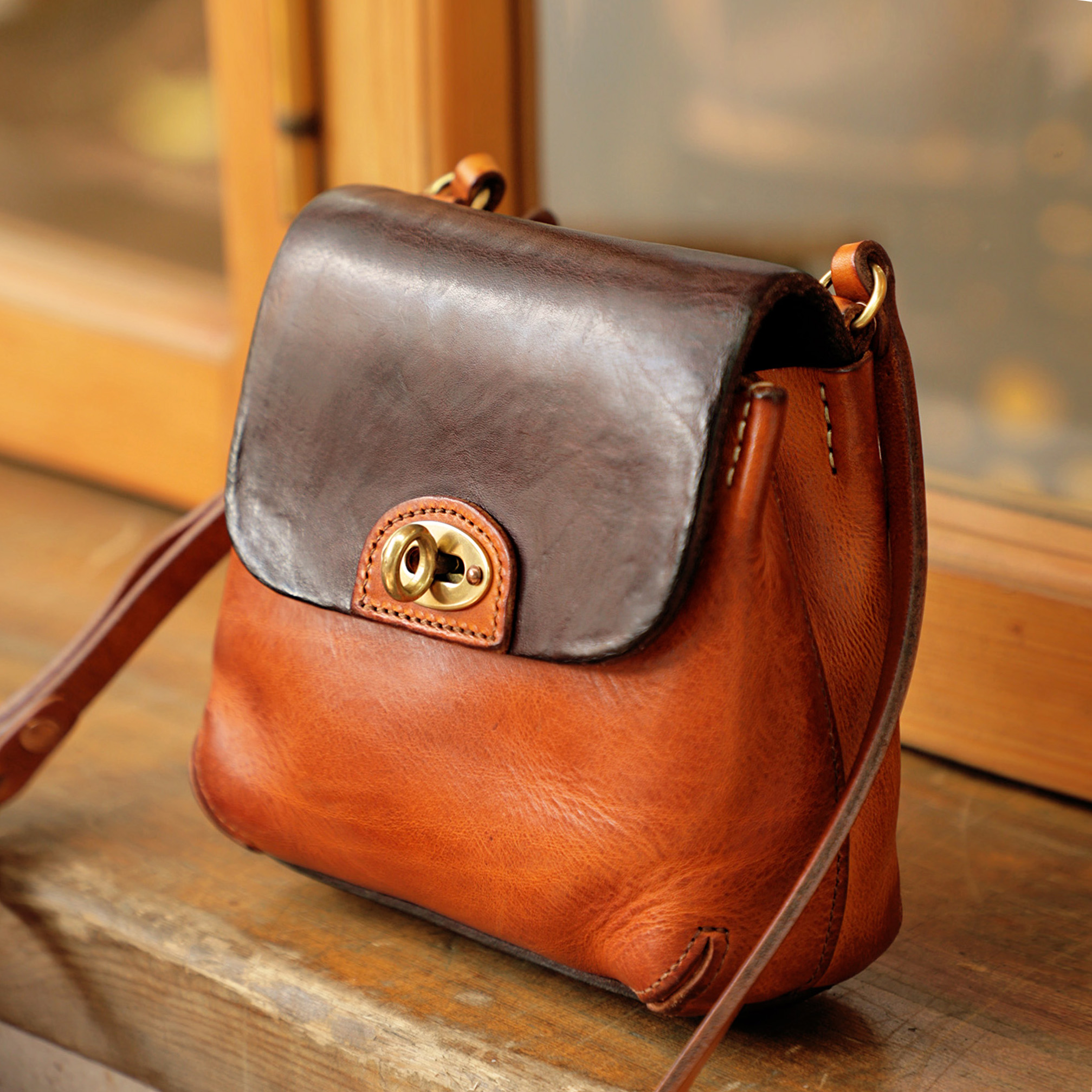 美式复古手工植鞣皮头层牛皮做旧重工小方包单肩斜挎休闲小众女包