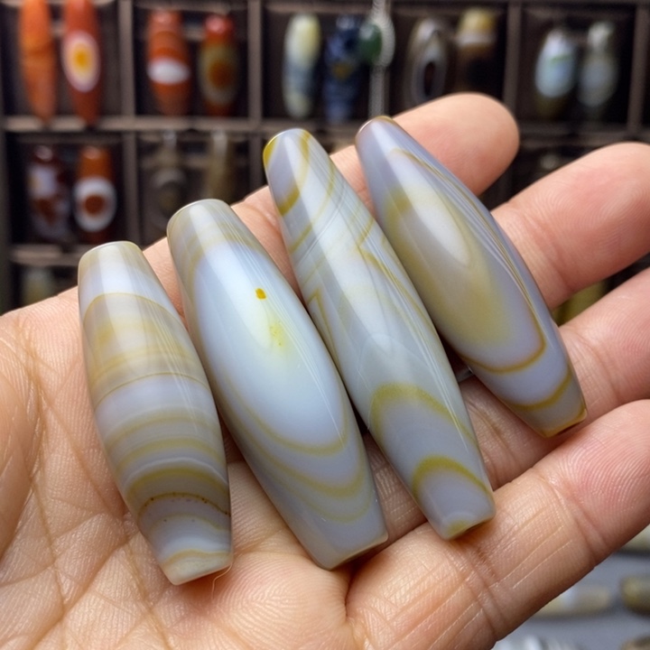 玛瑙/玉髓颈饰未镶嵌裸珠发货