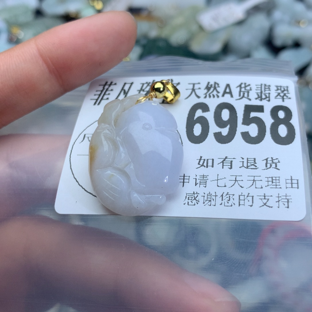 翡翠颈饰未镶嵌6958。