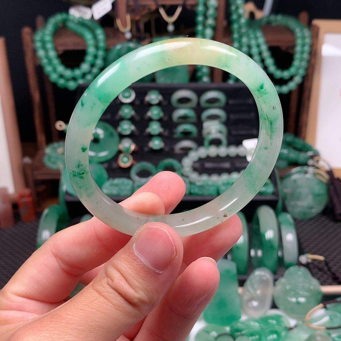 石英质玉手镯未镶嵌圈口59.2